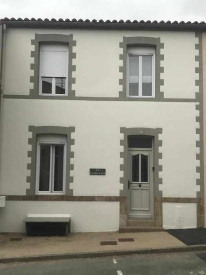 Les Gites De La Frerie La Gaubretiere Exteriör bild